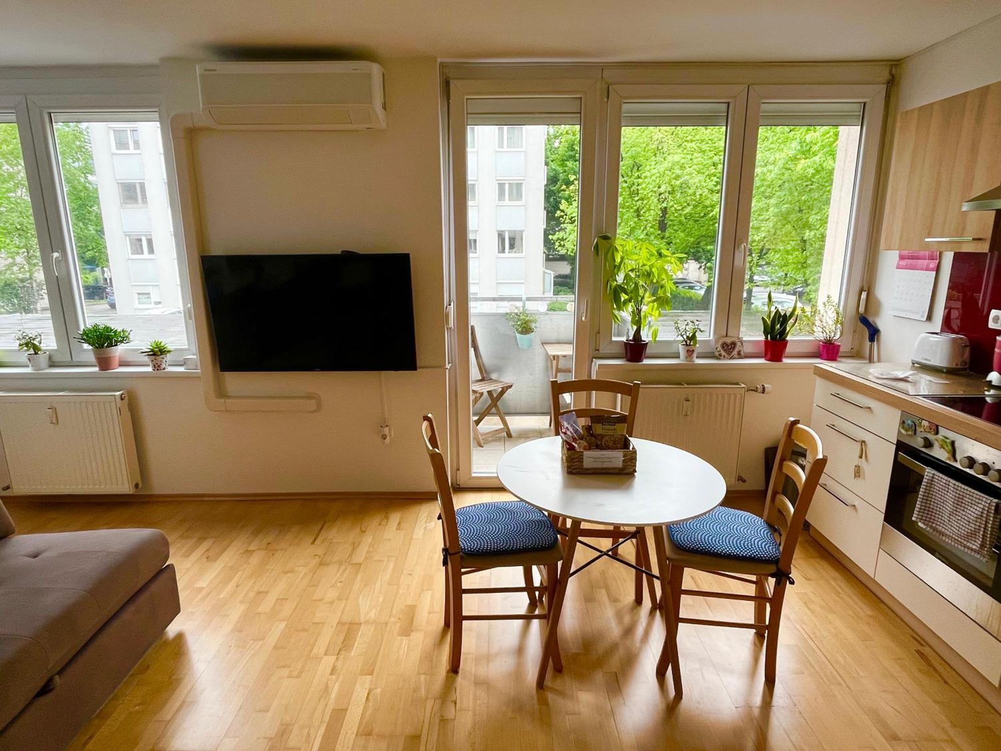 Cosy Studio Andy With Great Location Ljubljana Exteriör bild